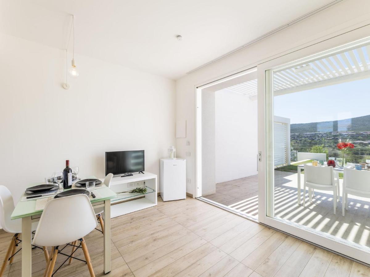 Apartment Capo Falcone Charming Apartment-2 By Interhome ستينتينو المظهر الخارجي الصورة